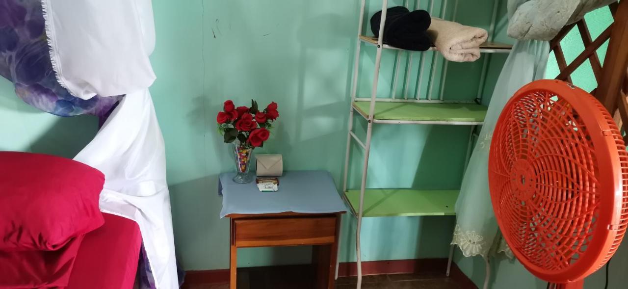 Cabinas Mitchaelle'S Puerto Viejo de Talamanca 外观 照片
