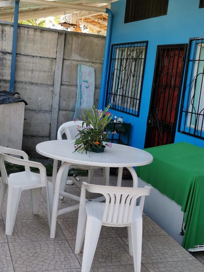 Cabinas Mitchaelle'S Puerto Viejo de Talamanca 外观 照片