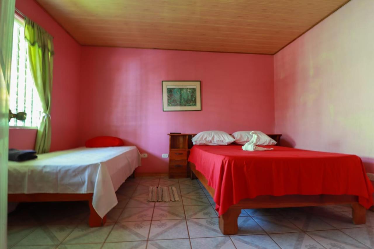 Cabinas Mitchaelle'S Puerto Viejo de Talamanca 外观 照片