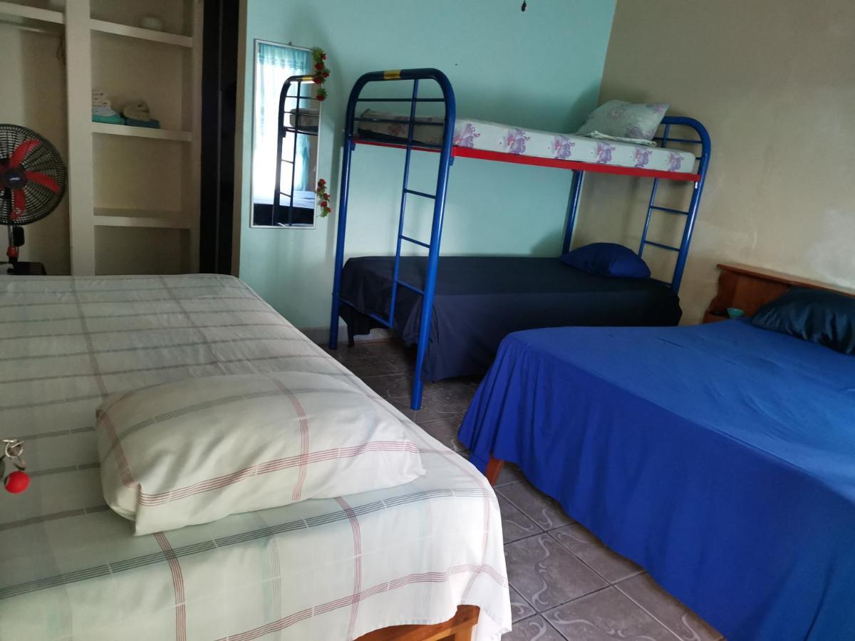 Cabinas Mitchaelle'S Puerto Viejo de Talamanca 外观 照片